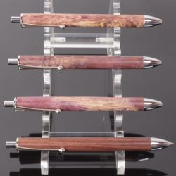 Handgedrechselter Klickkugelschreiber aus Recycling Holz braun