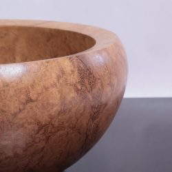 Schale aus einer Robinienmaserknolle, einmaliges Unikat